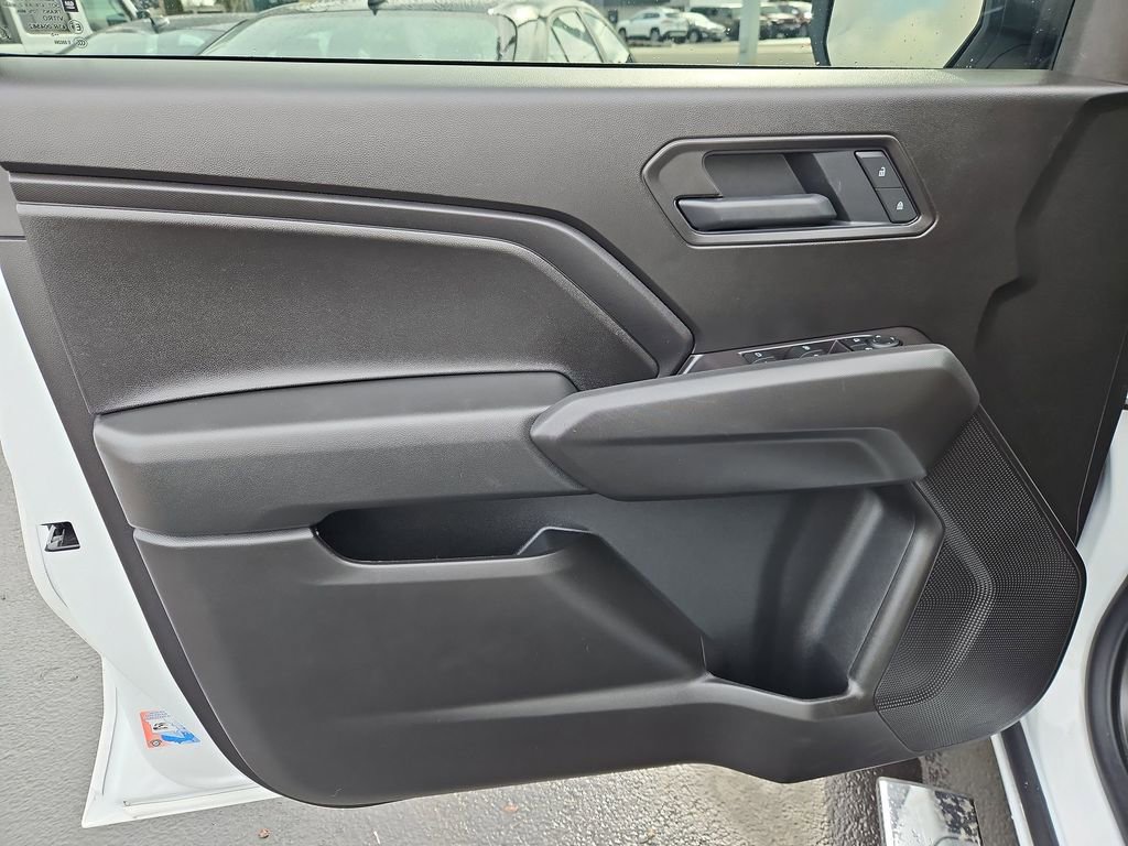 Used 2025 Chevrolet Colorado Trail Boss w/ Off-Road Front Bumper Package image 10