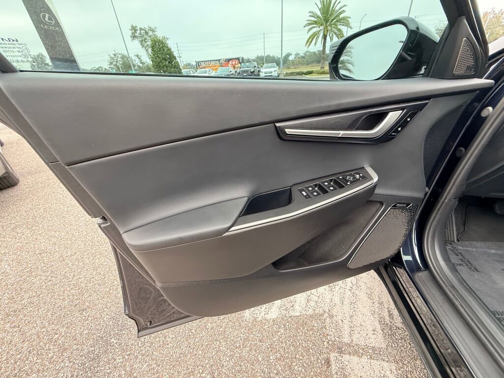 Used 2024 Kia EV6 Wind image 21