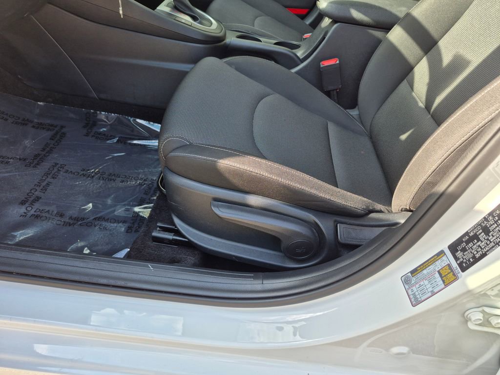 Used 2024 Kia Forte LXS image 10