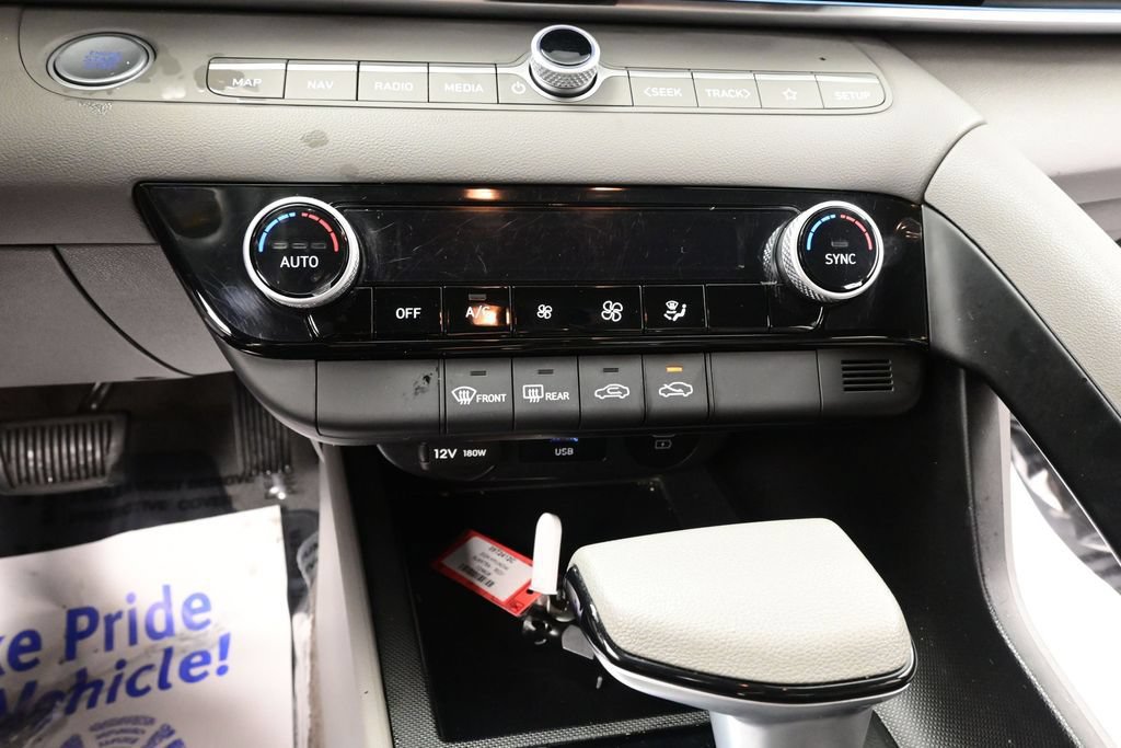 Used 2024 Hyundai Elantra SEL FWD image 37