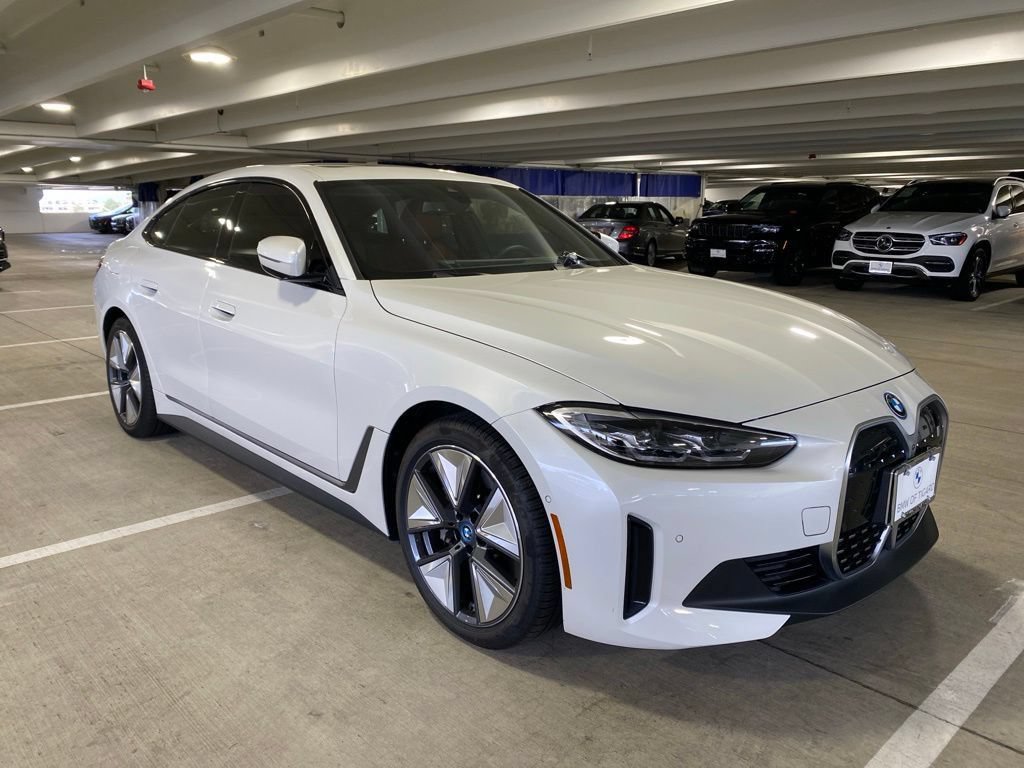 Certified 2023 BMW i4 eDrive40 w/ Premium Package RWD image 3