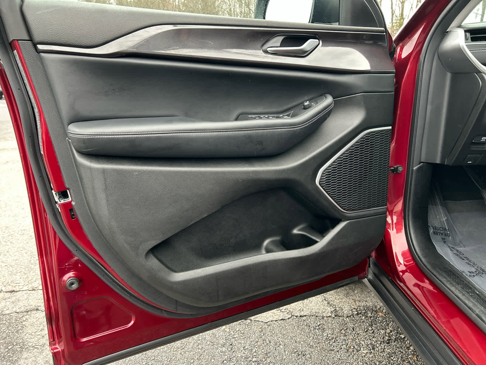 Used 2022 Jeep Grand Cherokee Laredo w/ Luxury Tech Group I image 18