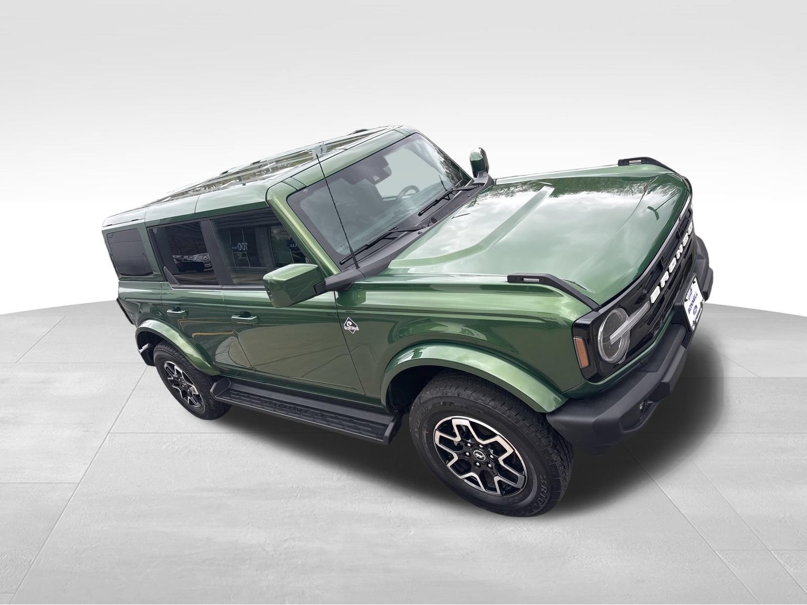 Used 2025 Ford Bronco Outer Banks AWD/4WD image 8