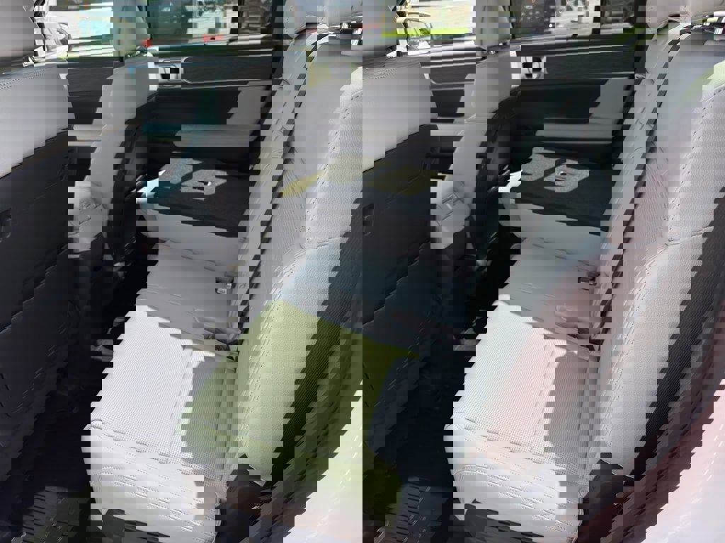 New 2026 Hyundai Santa Fe Limited image 16