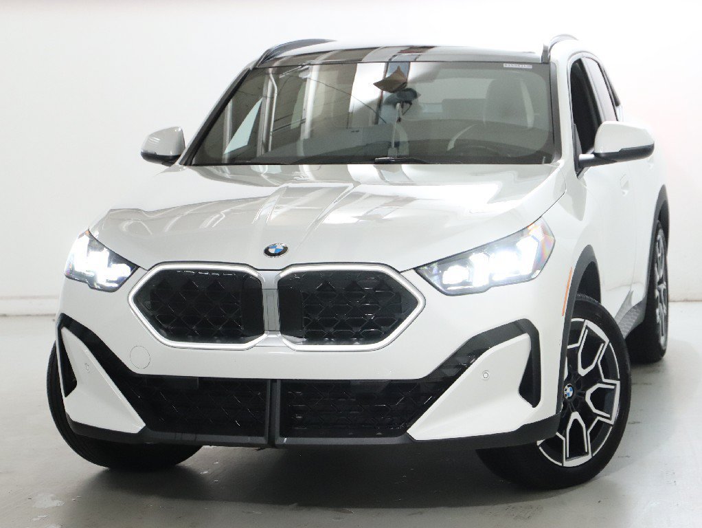 Used 2026 BMW X2 xDrive28i w/ Convenience Package AWD/4WD image 3
