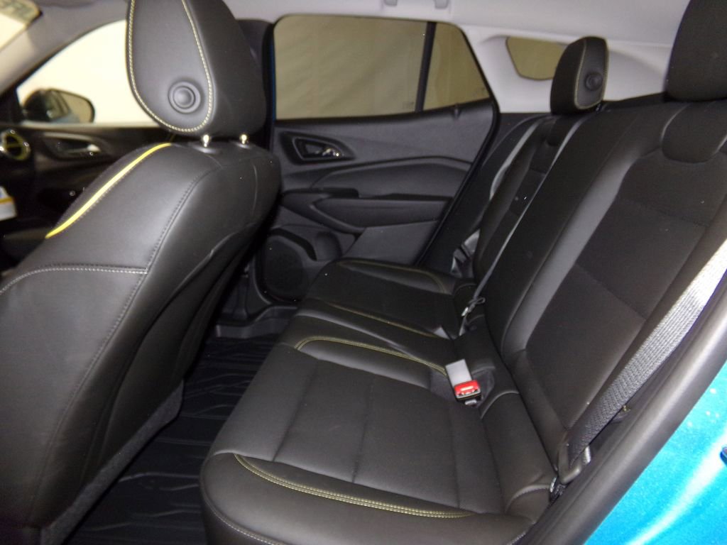 New 2025 Chevrolet Trax ACTIV w/ Driver Confidence Package image 12