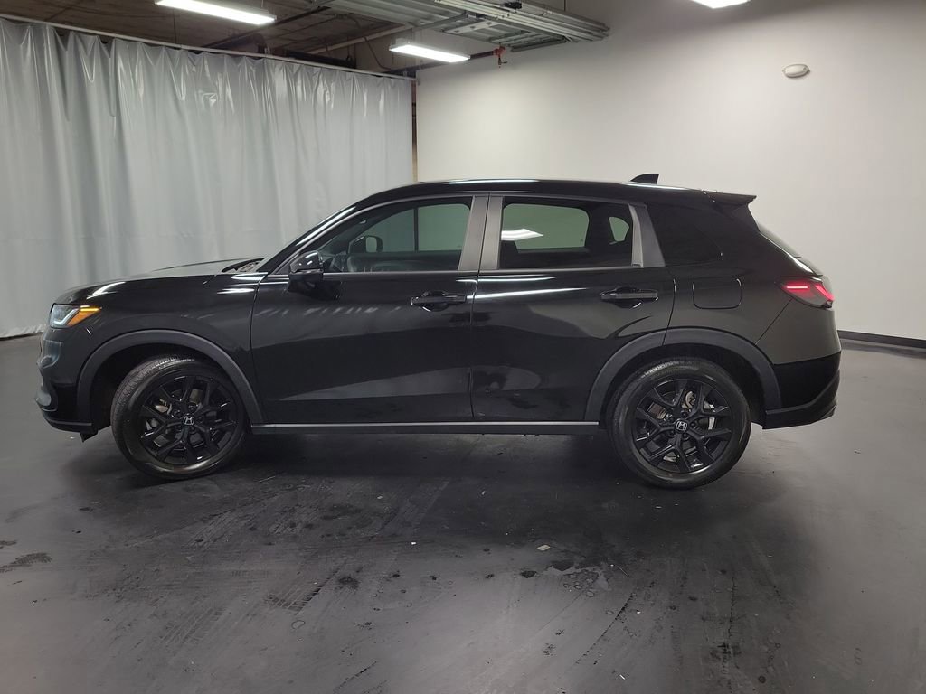 Used 2025 Honda HR-V Sport image 5