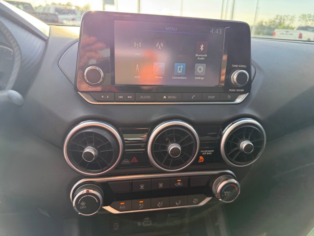 Used 2025 Nissan Sentra S image 5