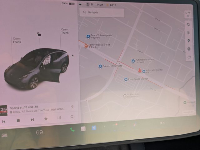 Used 2021 Tesla Model Y Long Range image 13