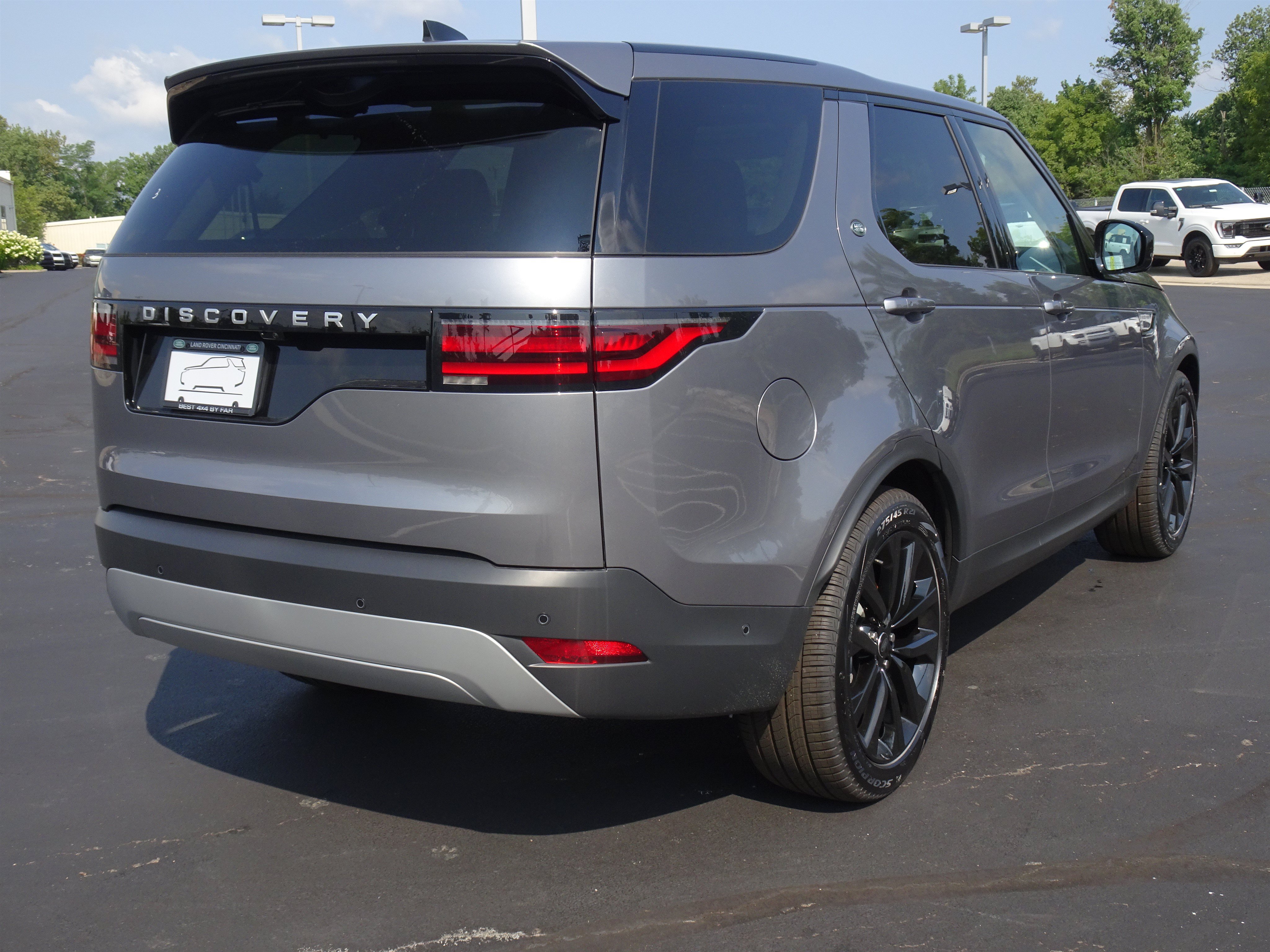 New 2026 Land Rover Discovery S AWD/4WD image 12