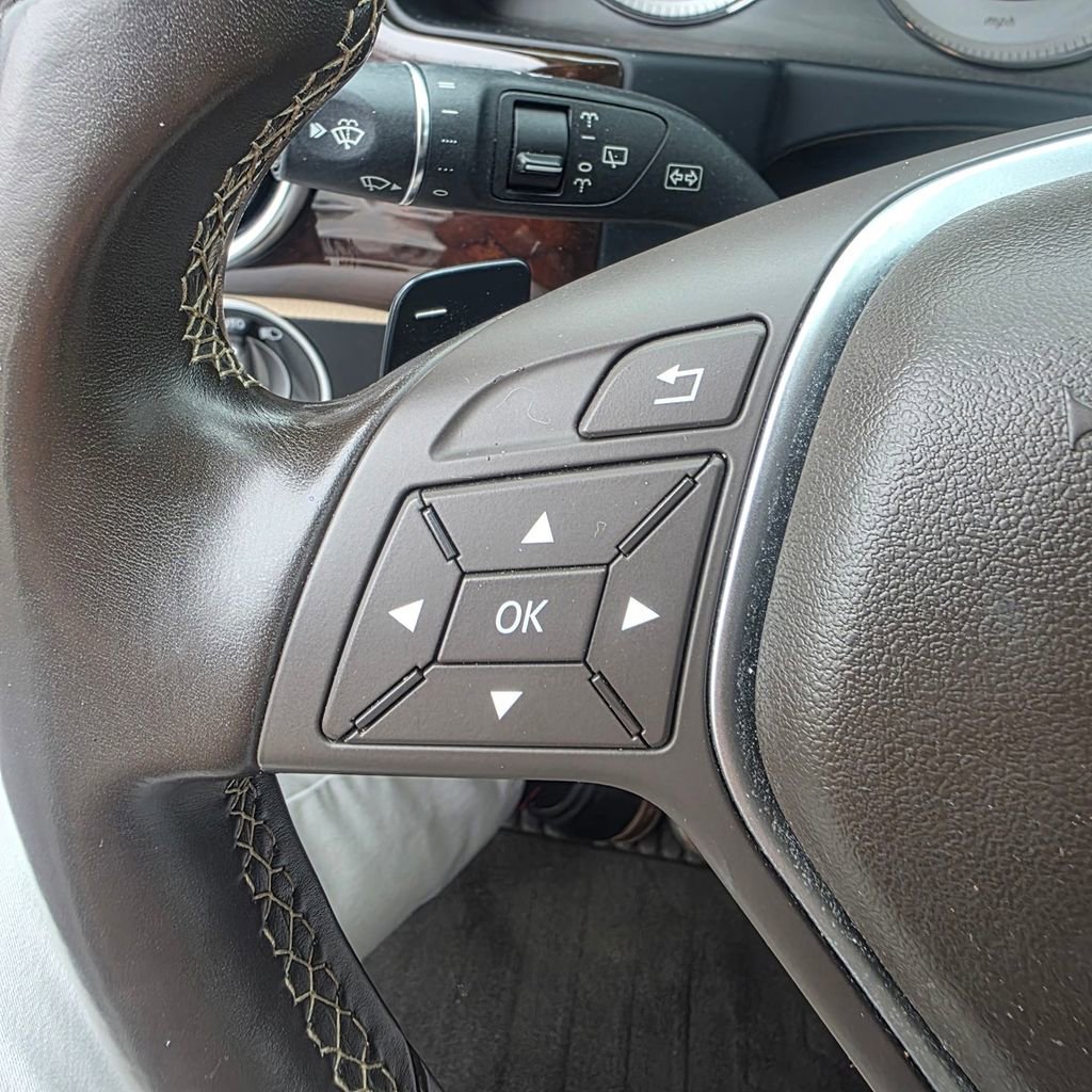 Used 2015 Mercedes-Benz GLK 350 2WD image 15