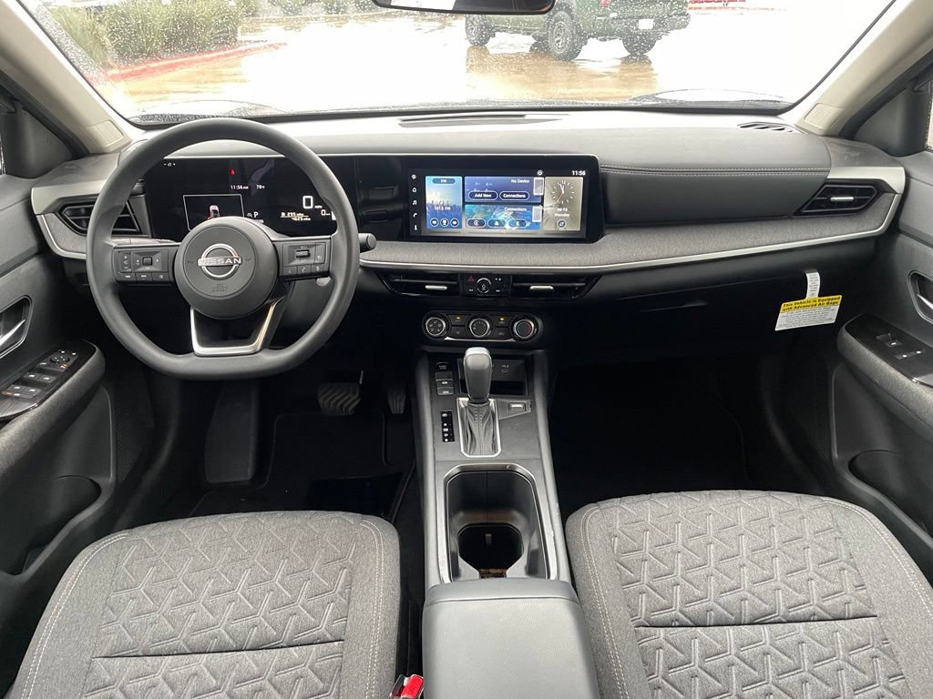 Used 2025 Nissan Kicks SV FWD image 11