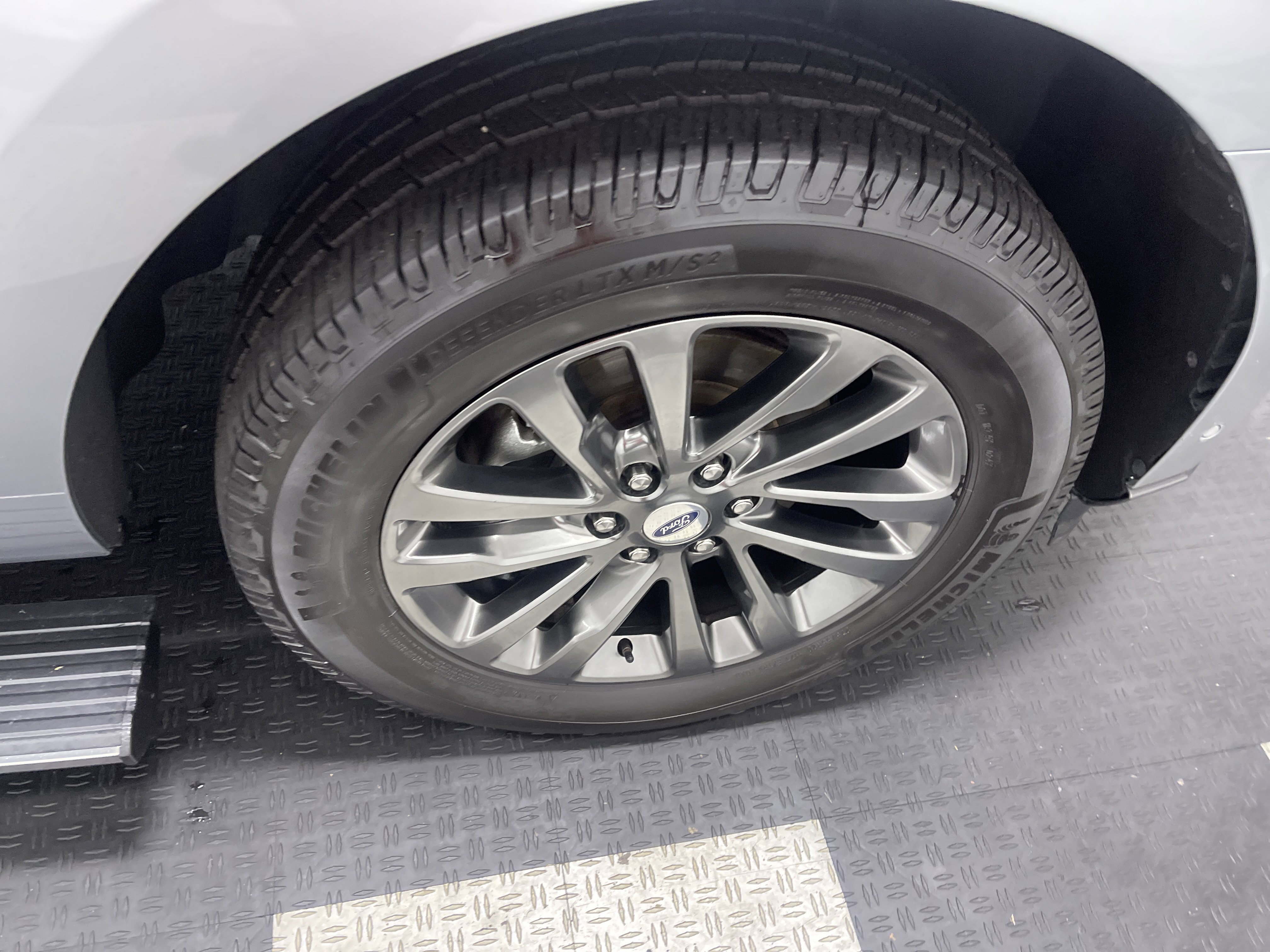 Used 2021 Ford Expedition Max Limited image 28