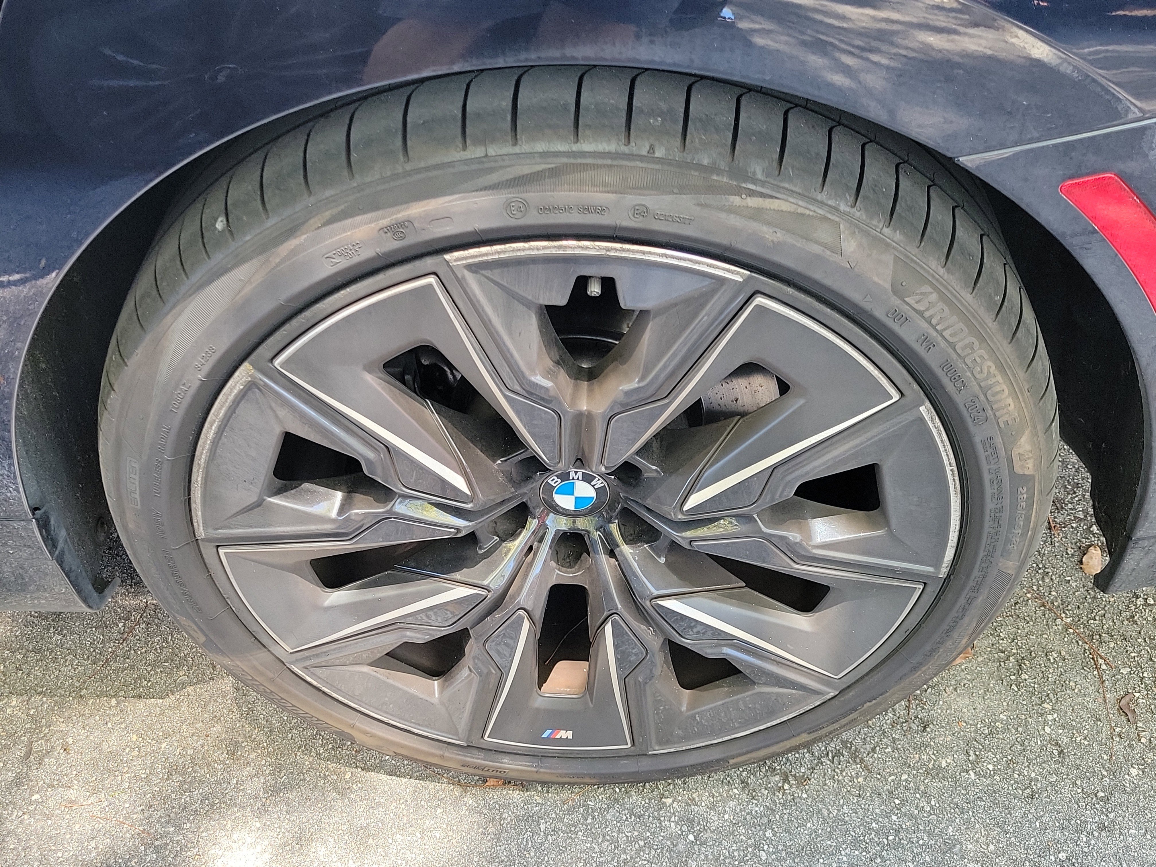Certified 2023 BMW 740i RWD image 5