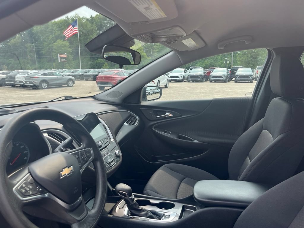 Used 2023 Chevrolet Malibu LS FWD image 20