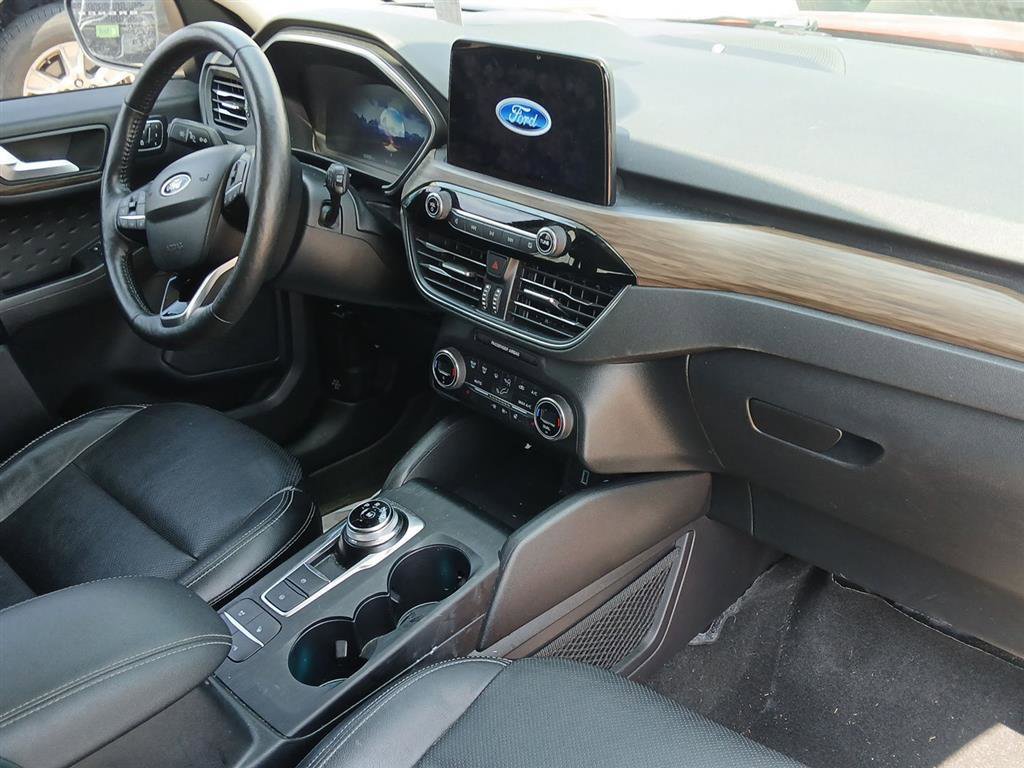 Used 2020 Ford Escape Titanium AWD/4WD image 11