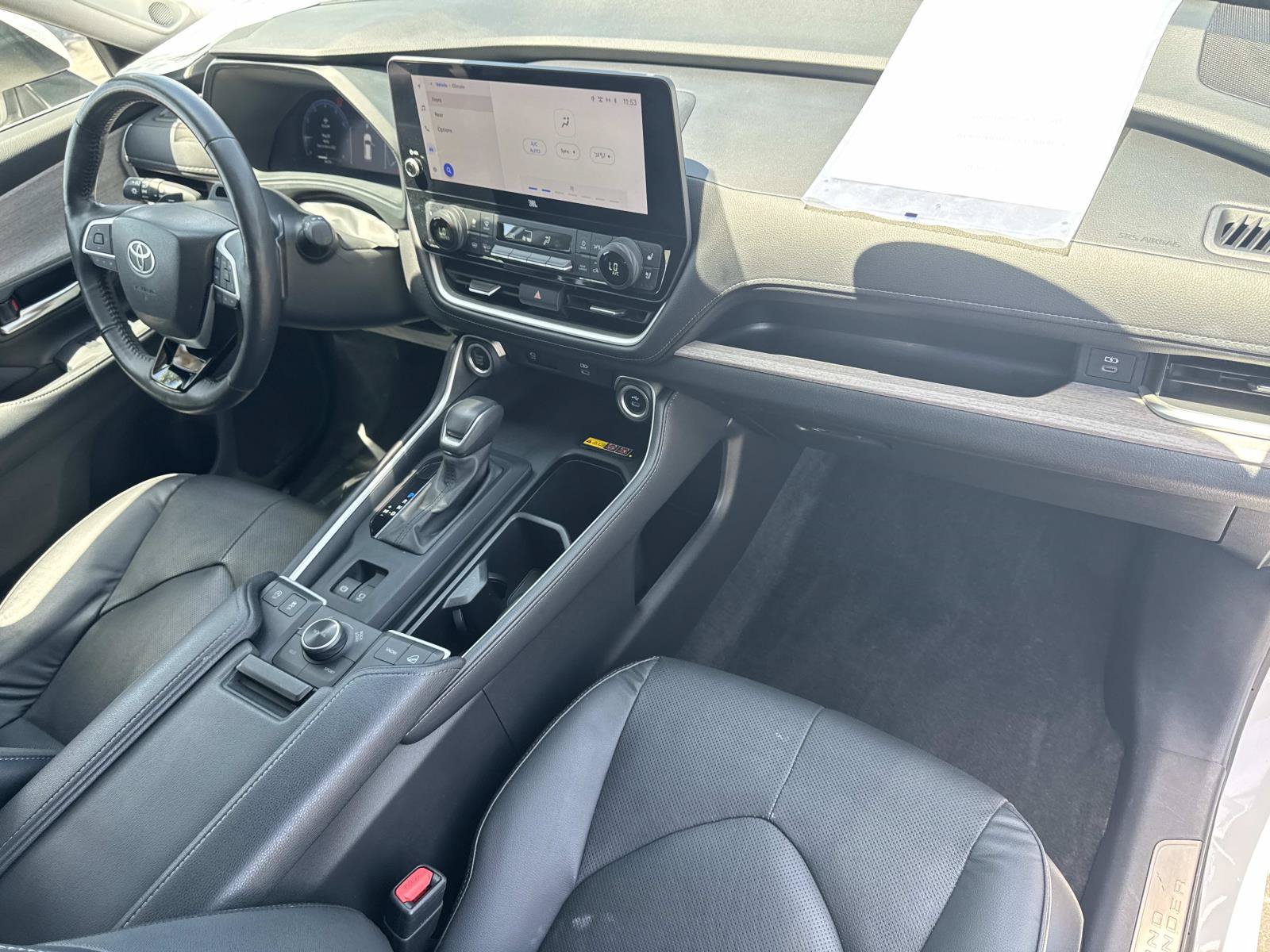 Used 2024 Toyota Grand Highlander AWD image 31