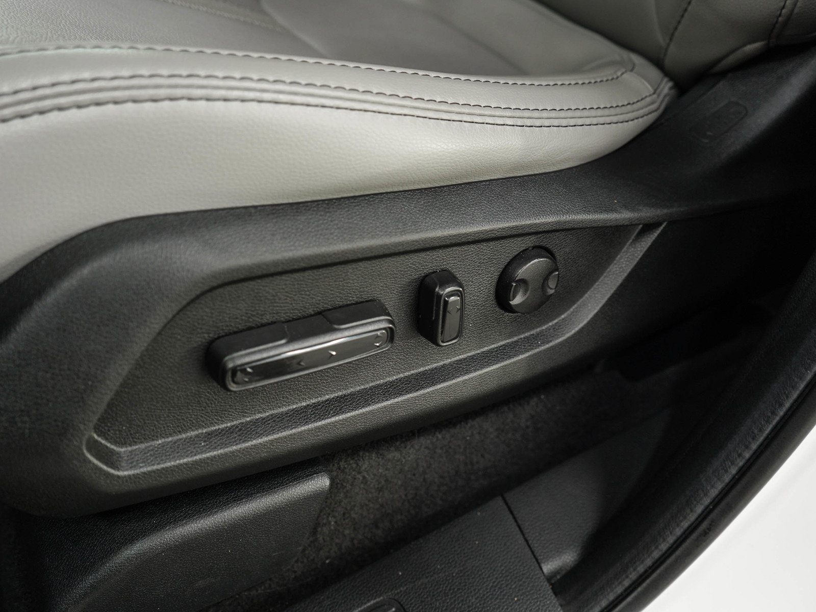 Used 2025 Honda Pilot EX-L image 24