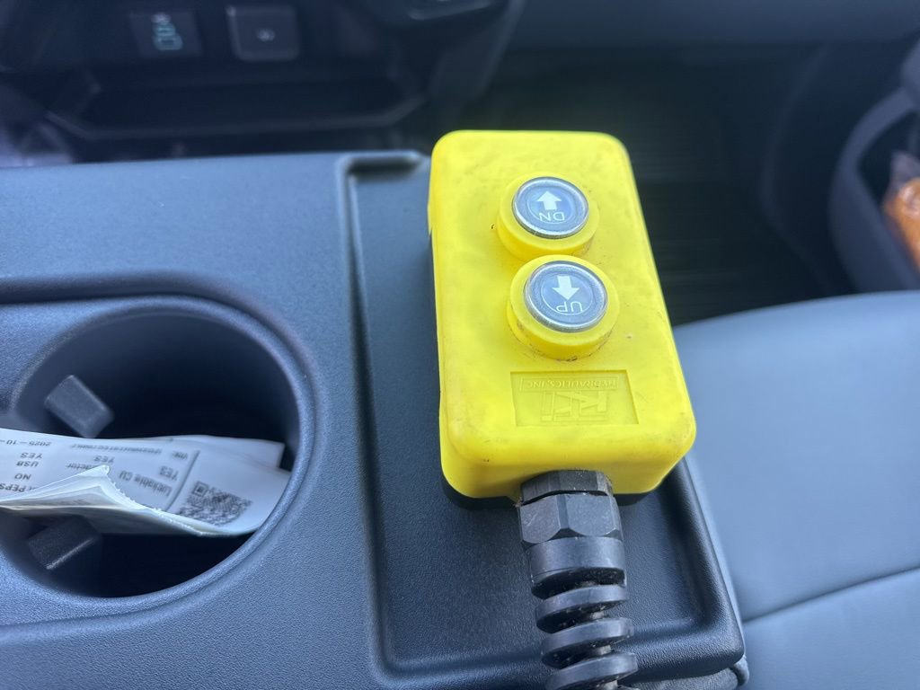 New 2026 Ford F350 XL w/ XL Chrome Package image 18