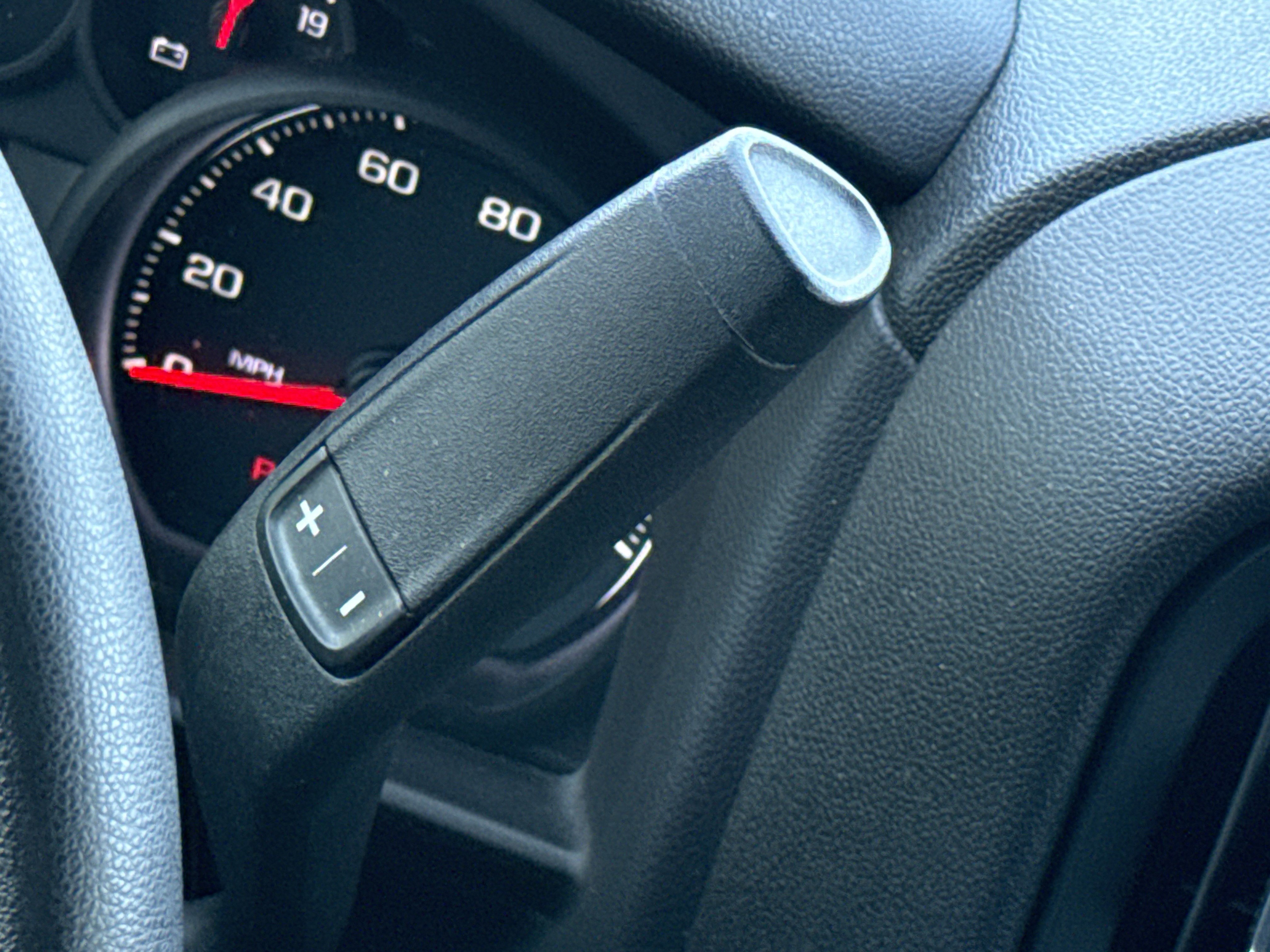 Used 2024 Chevrolet Silverado 2500 Custom w/ Custom Value Package image 31