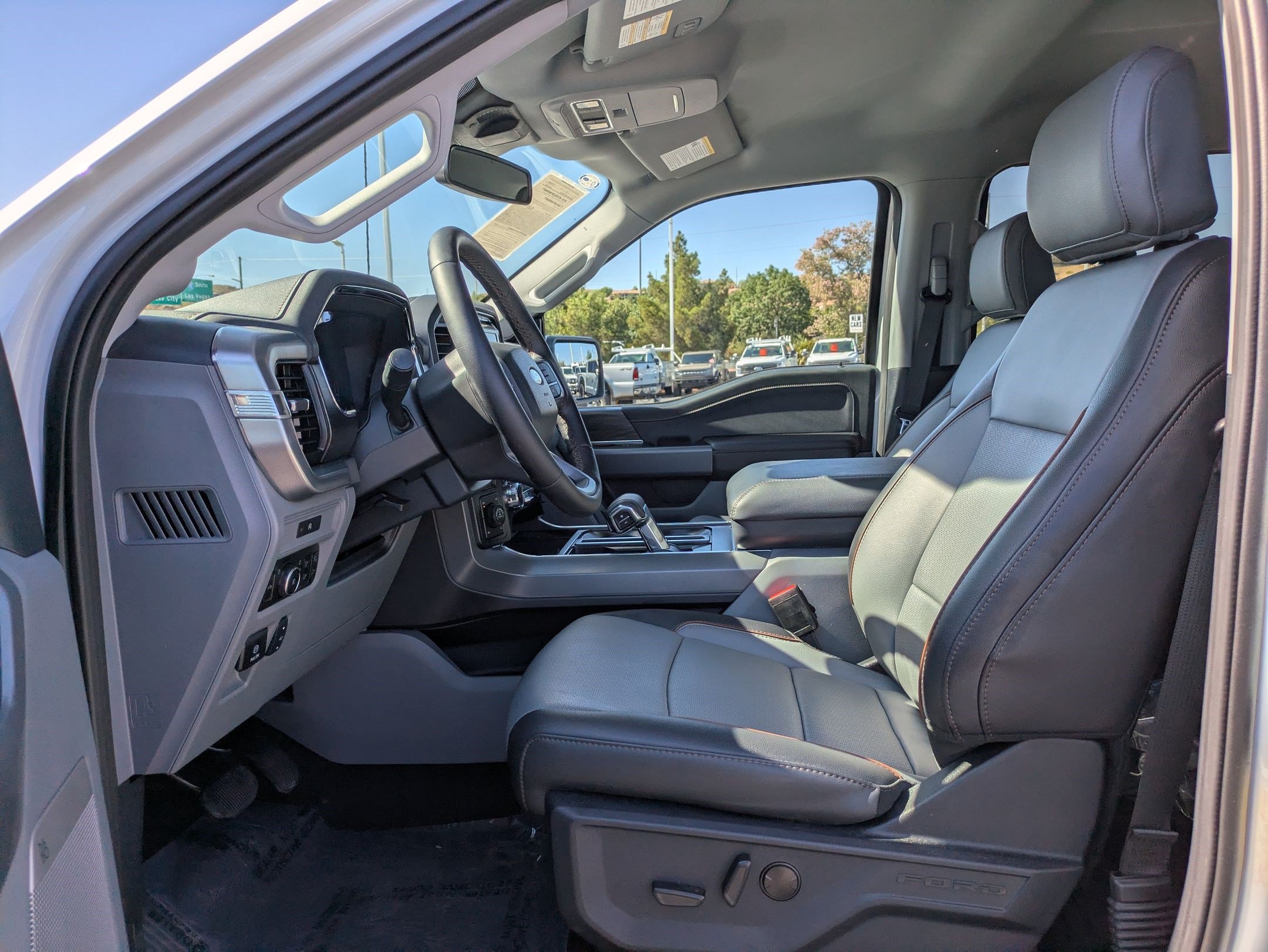 Used 2025 Ford F150 Lariat w/ Equipment Group 501A Mid AWD/4WD image 17