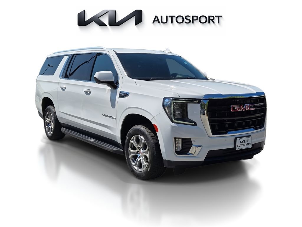 Used 2022 GMC Yukon XL SLE w/ Gmc Pro Safety Plus Package RWD image 3