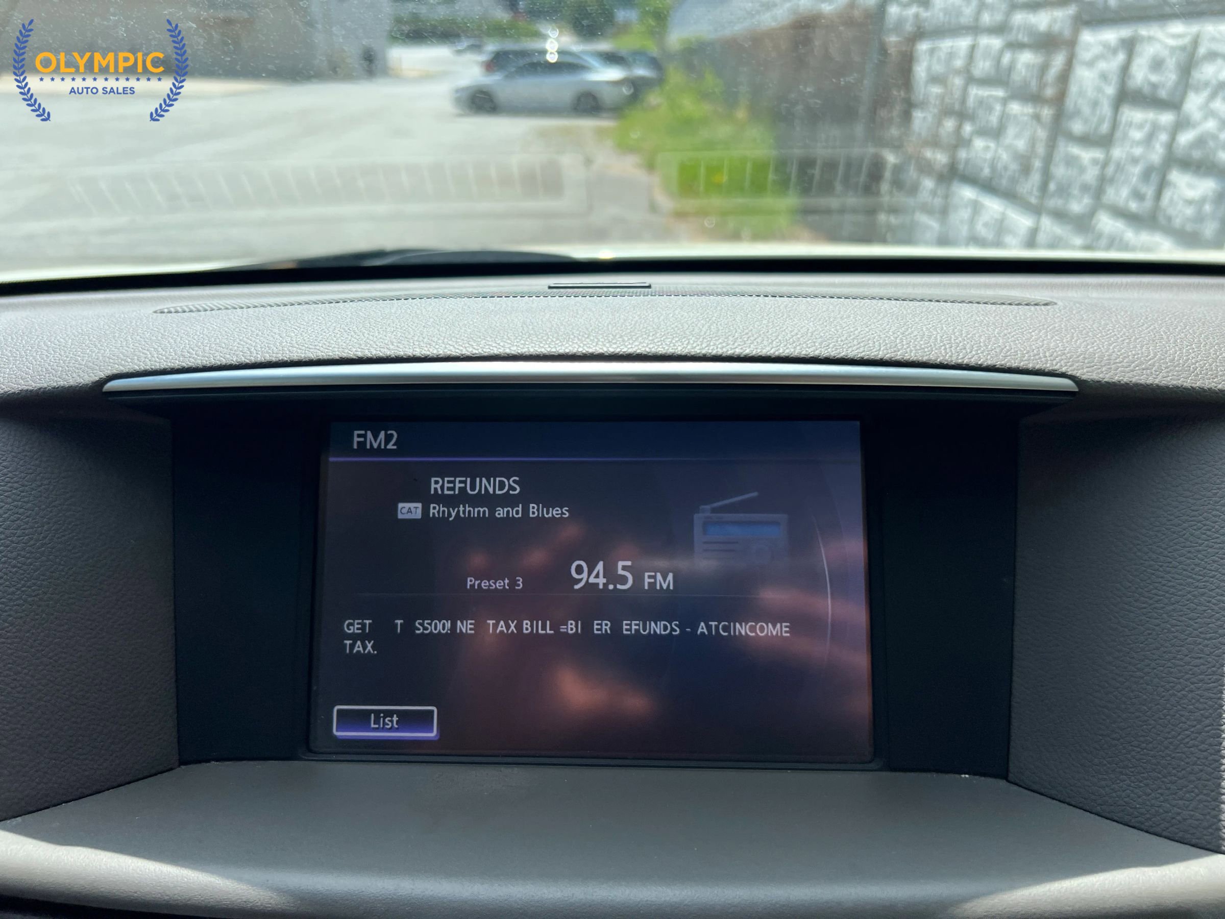 Used 2015 INFINITI Q70 3.7 RWD image 31