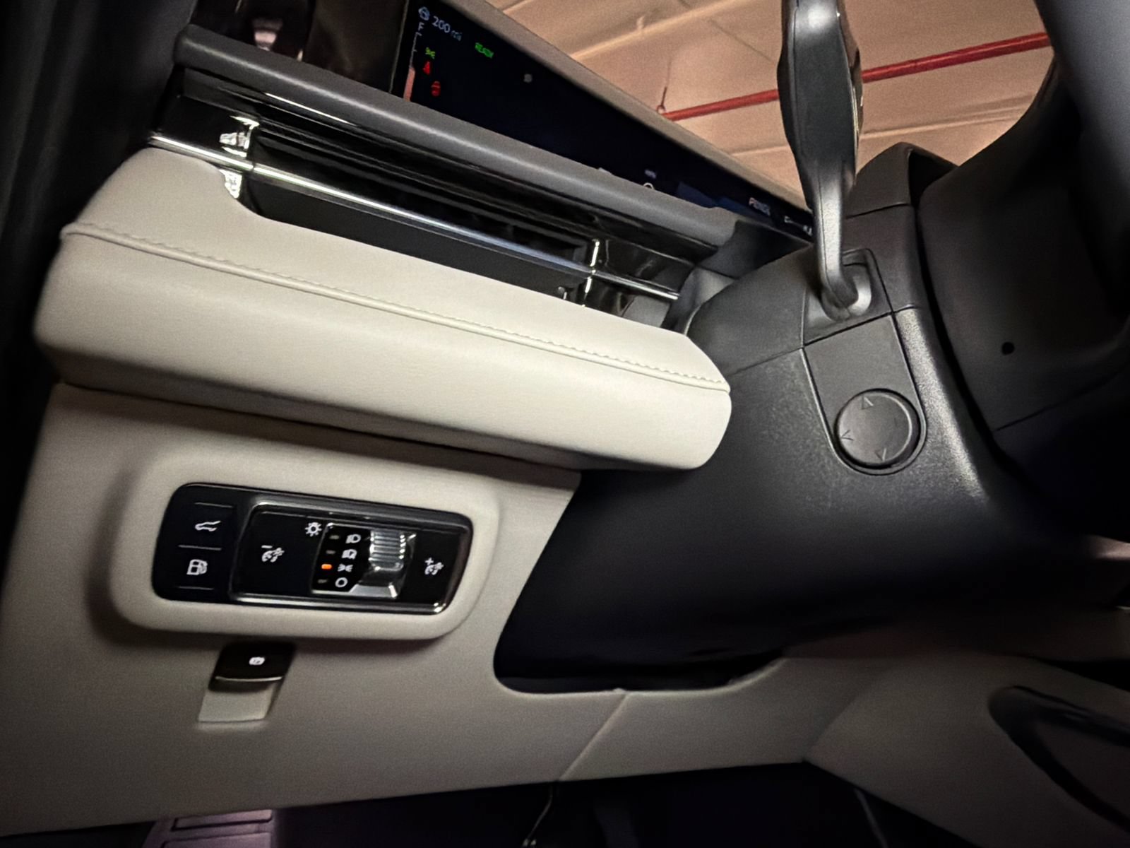 New 2026 Lincoln Nautilus Premier w/ Equipment Group 102A AWD/4WD image 30