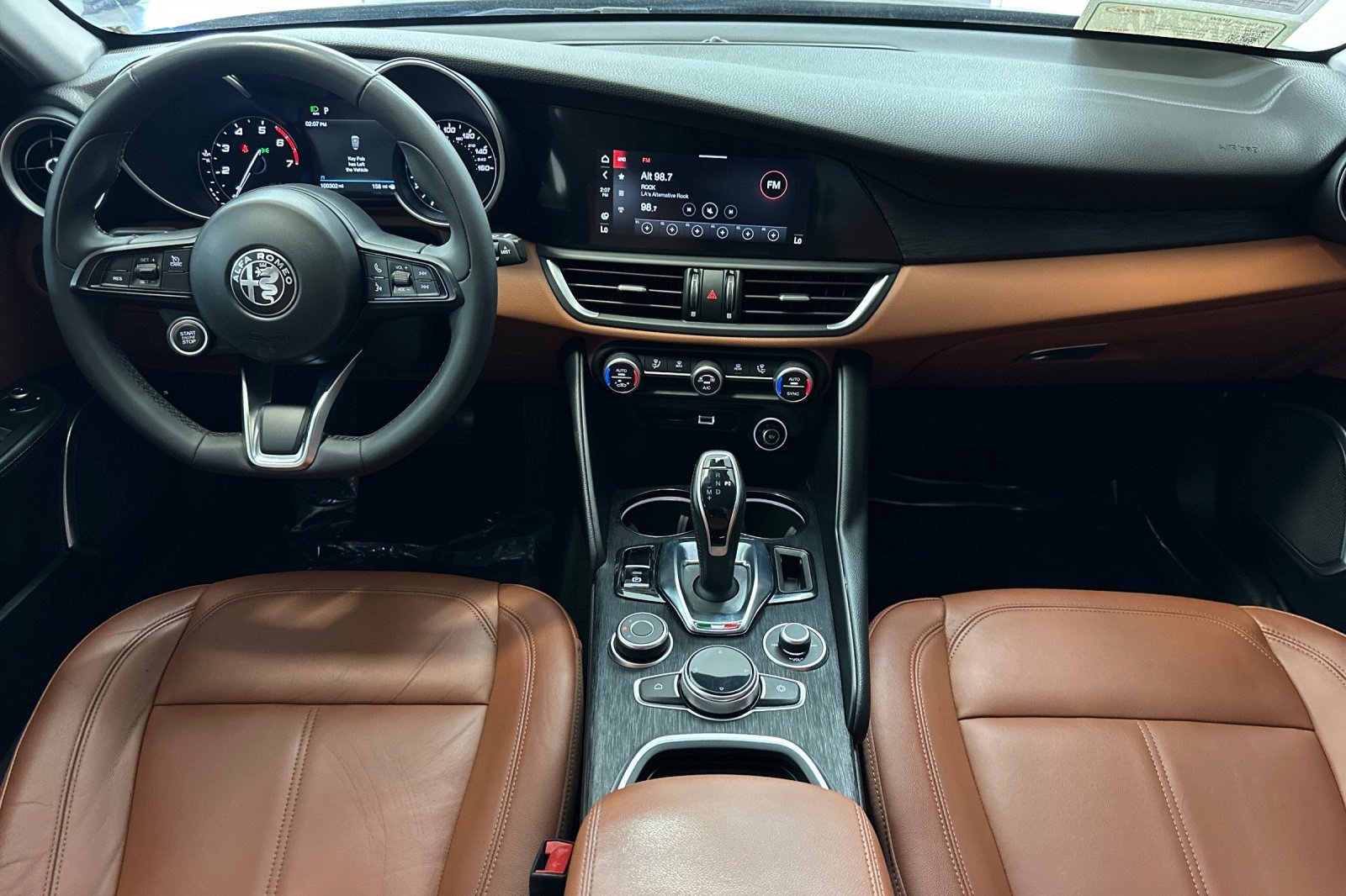 Used 2020 Alfa Romeo Giulia RWD image 16