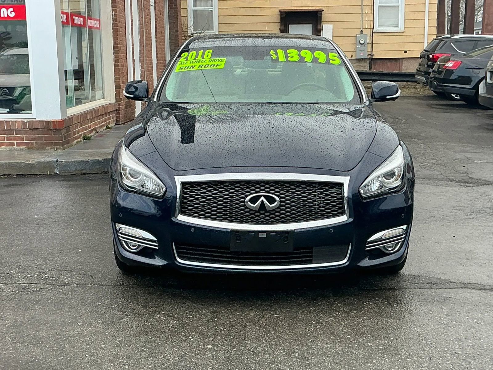 Used 2016 INFINITI Q70 3.7 w/ Technology Package AWD/4WD image 2
