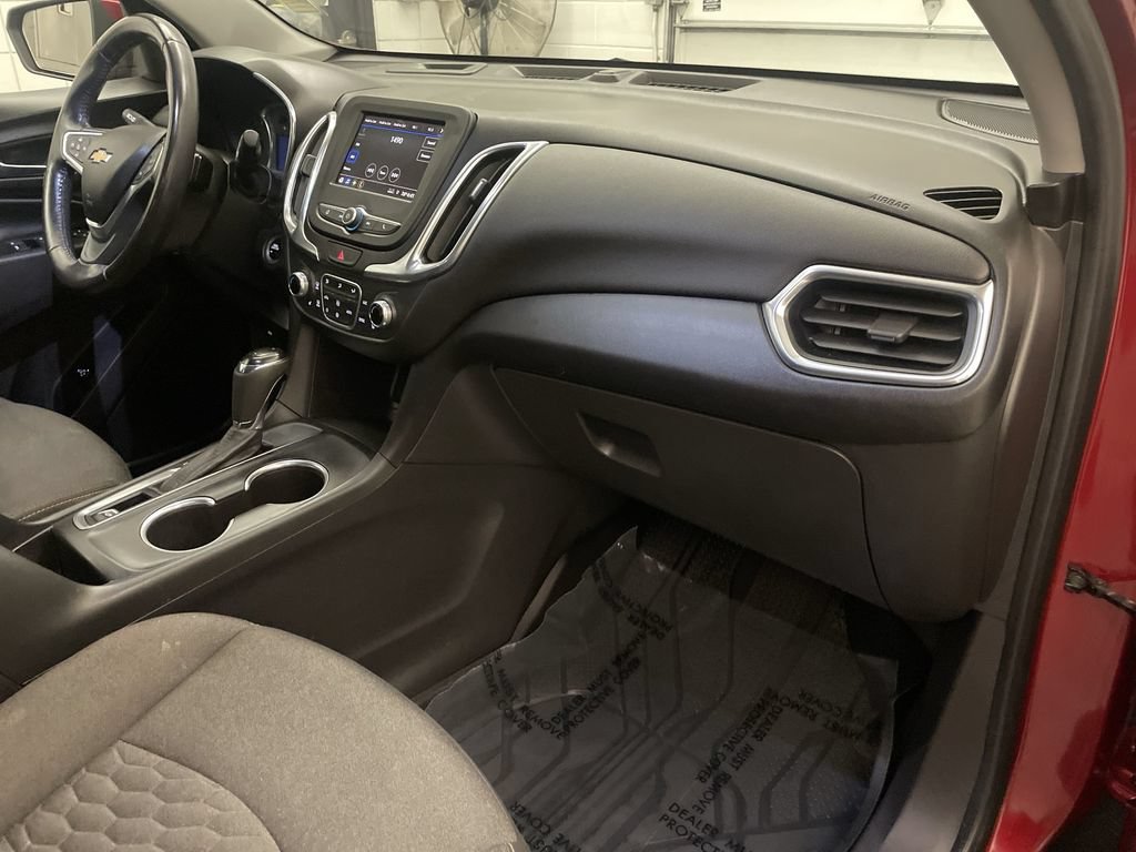 Used 2020 Chevrolet Equinox LT w/ Driver Convenience Package FWD image 21