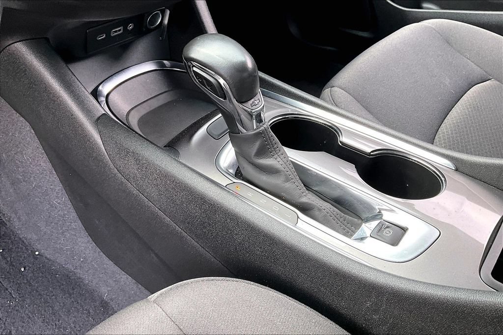 Used 2022 Chevrolet Malibu LT w/ Midnight Edition FWD image 12