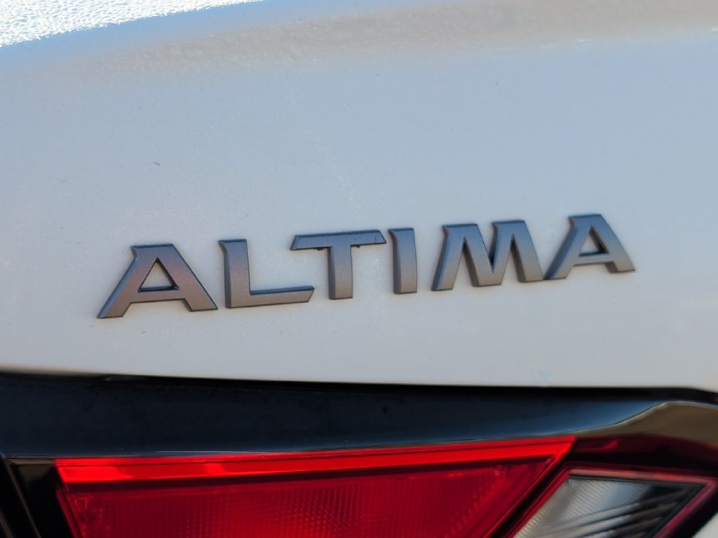 Used 2024 Nissan Altima 2.5 S FWD image 41