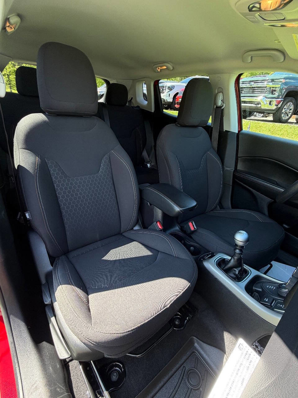 Used 2018 Jeep Compass Sport AWD/4WD image 33