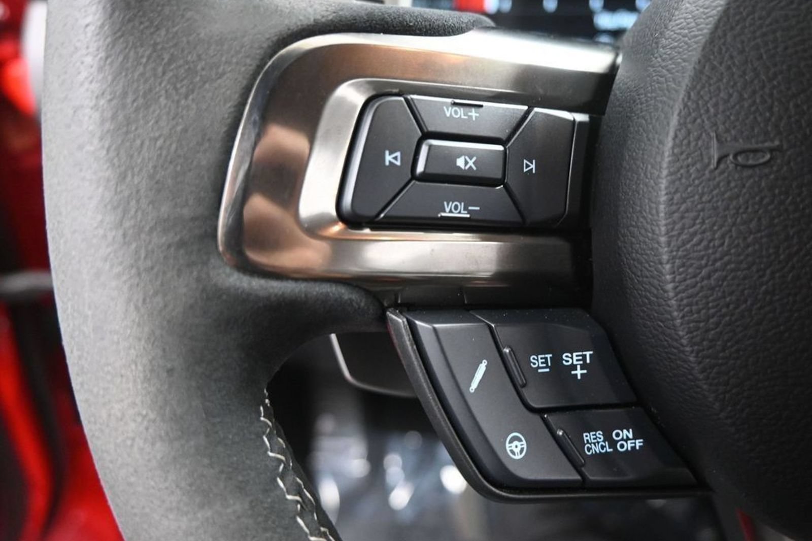 Used 2020 Ford Mustang Shelby GT500 w/ Technology Package RWD image 14