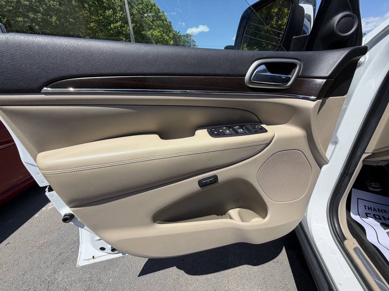 Used 2014 Jeep Grand Cherokee Limited RWD image 17
