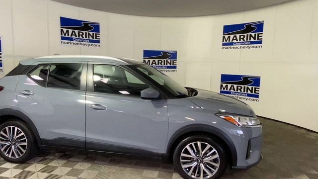 Used 2023 Nissan Kicks SV FWD image 3