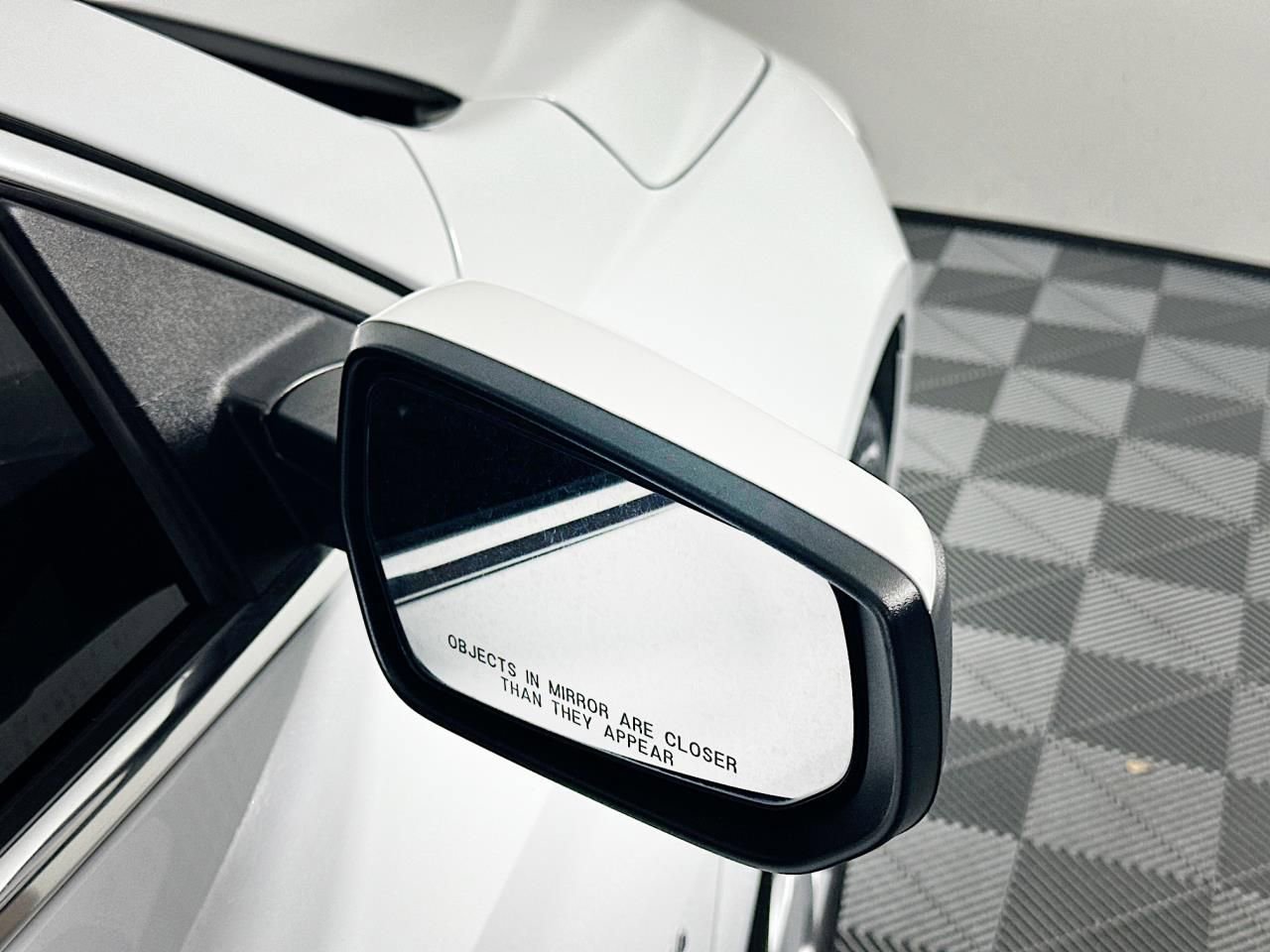 Used 2023 Chevrolet Malibu LT image 9