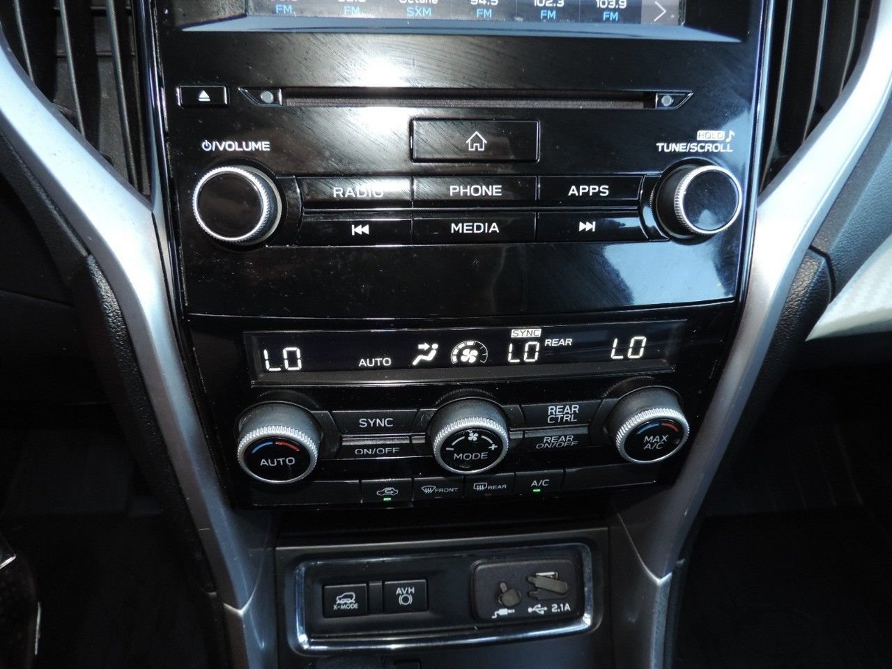 Used 2021 Subaru Ascent 8-Passenger AWD/4WD image 24
