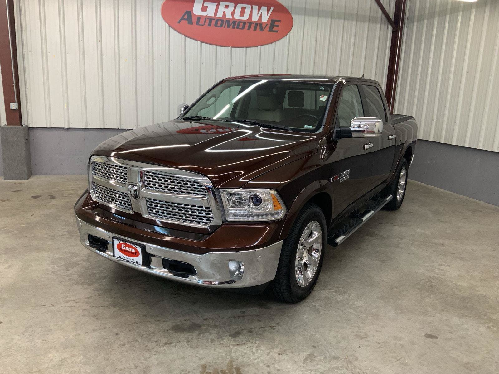 Used 2015 RAM 1500 Laramie w/ Convenience Group AWD/4WD image 8