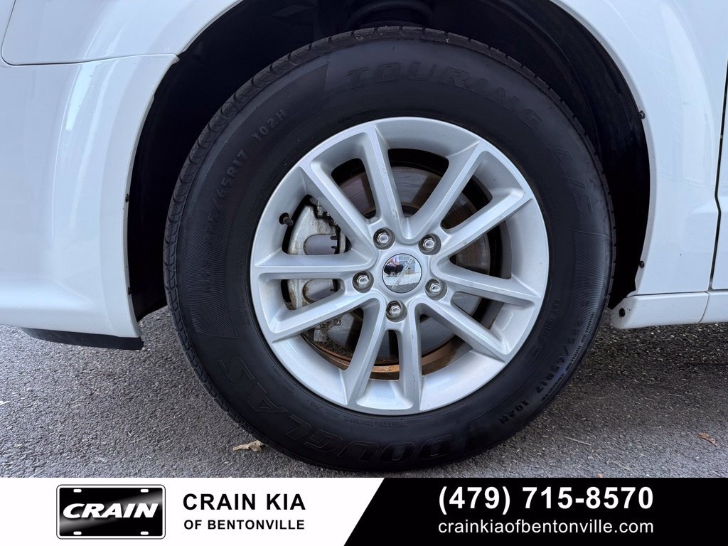Used 2014 Dodge Grand Caravan SXT w/ UConnect Hands-Free Group FWD image 34