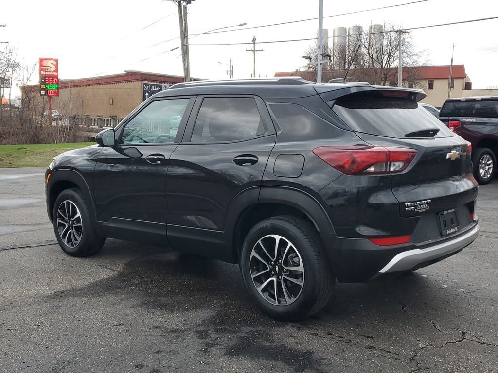Used 2024 Chevrolet TrailBlazer LT image 4