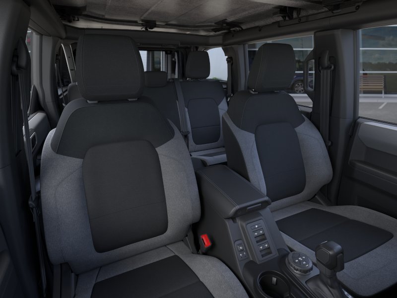 New 2025 Ford Bronco 4-Door AWD/4WD image 31
