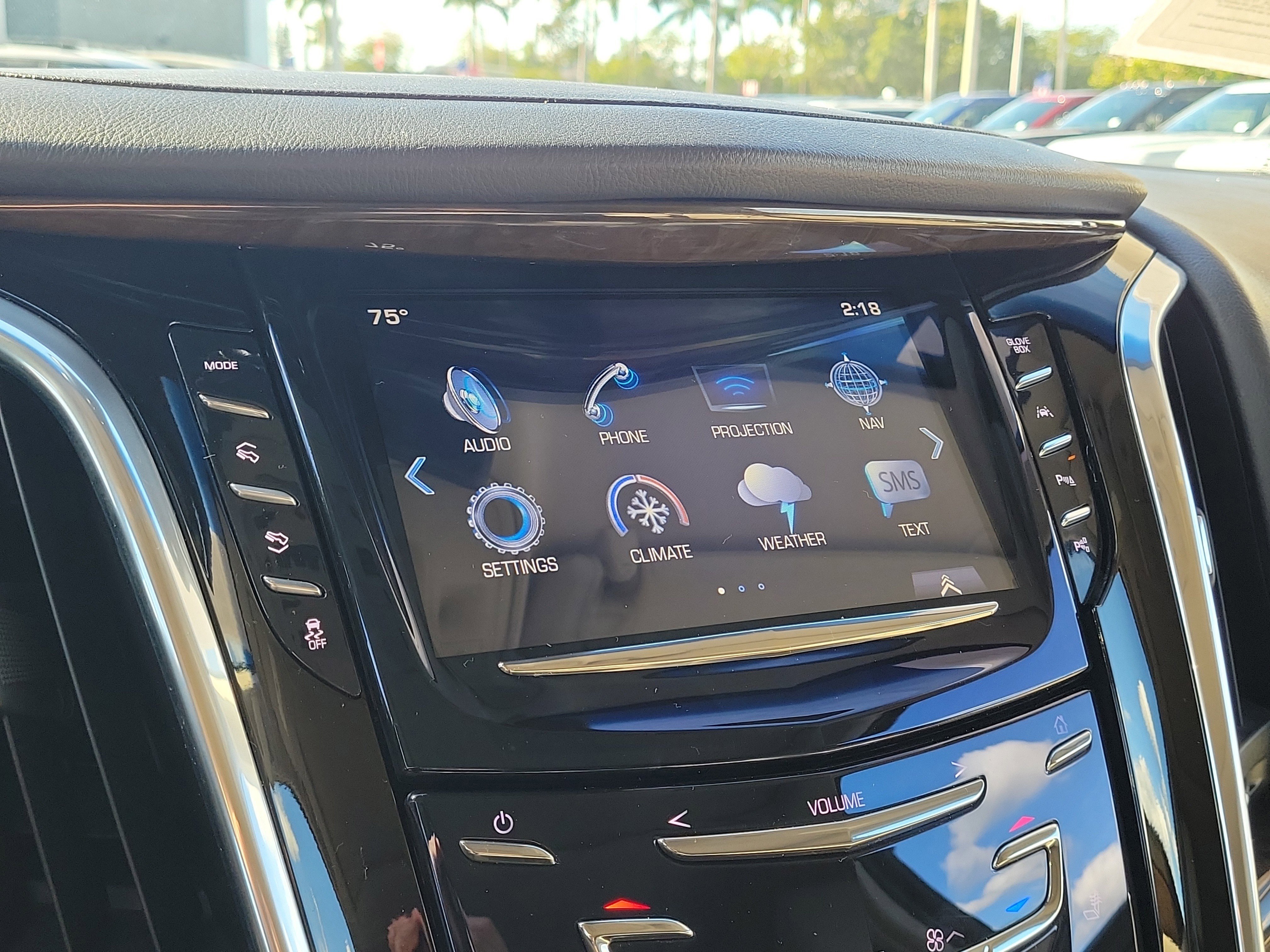 Used 2018 Cadillac Escalade Luxury image 19