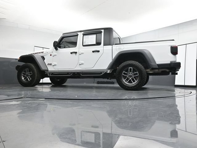 Used 2024 Jeep Gladiator Mojave w/ Technology Group AWD/4WD image 26