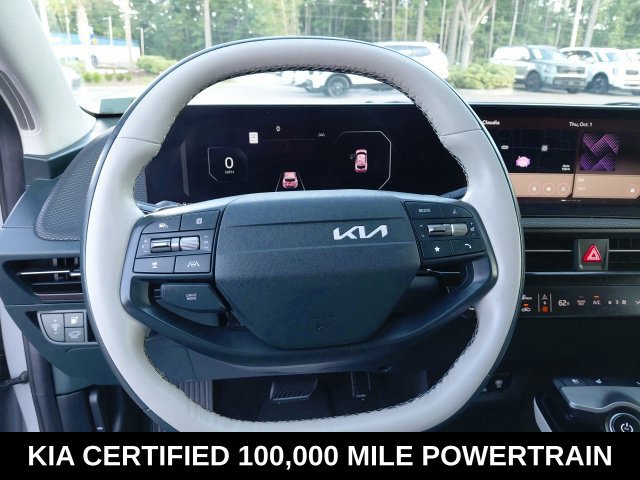 Certified 2025 Kia EV6 Wind RWD image 11