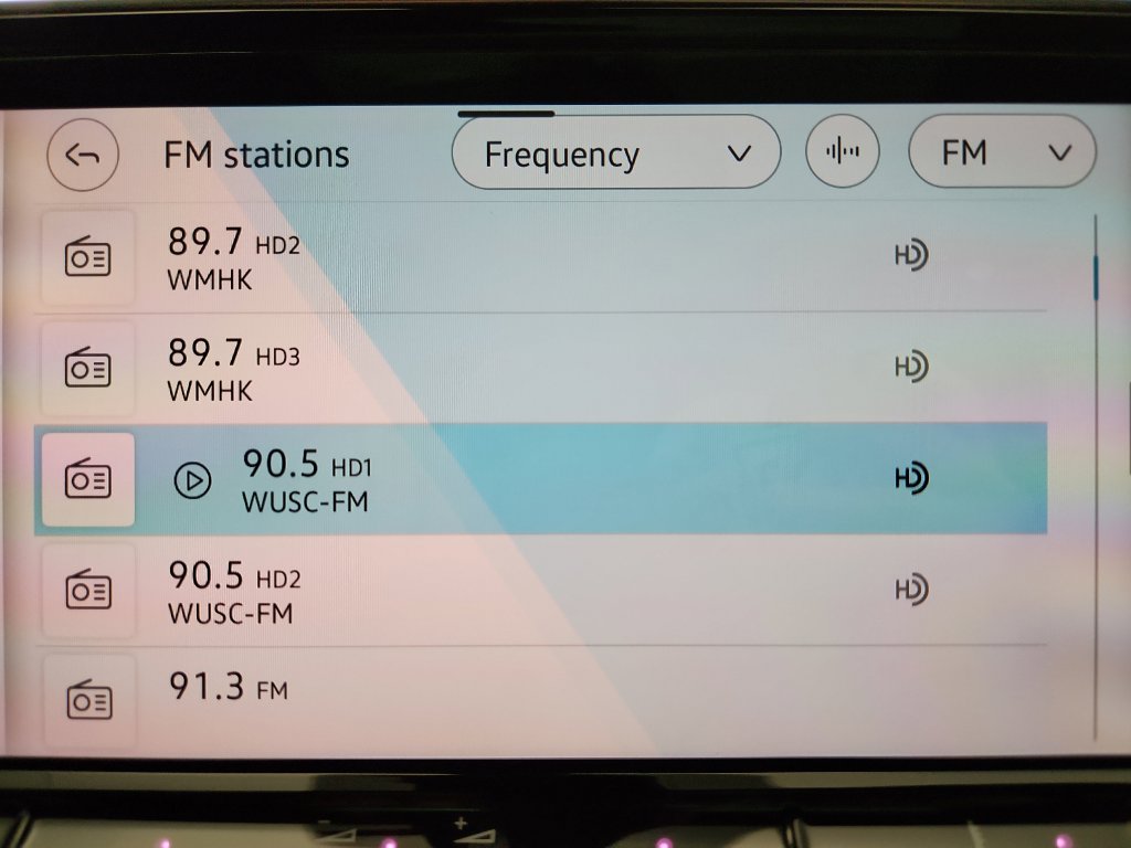 Certified 2025 Volkswagen Atlas Cross Sport SEL image 21