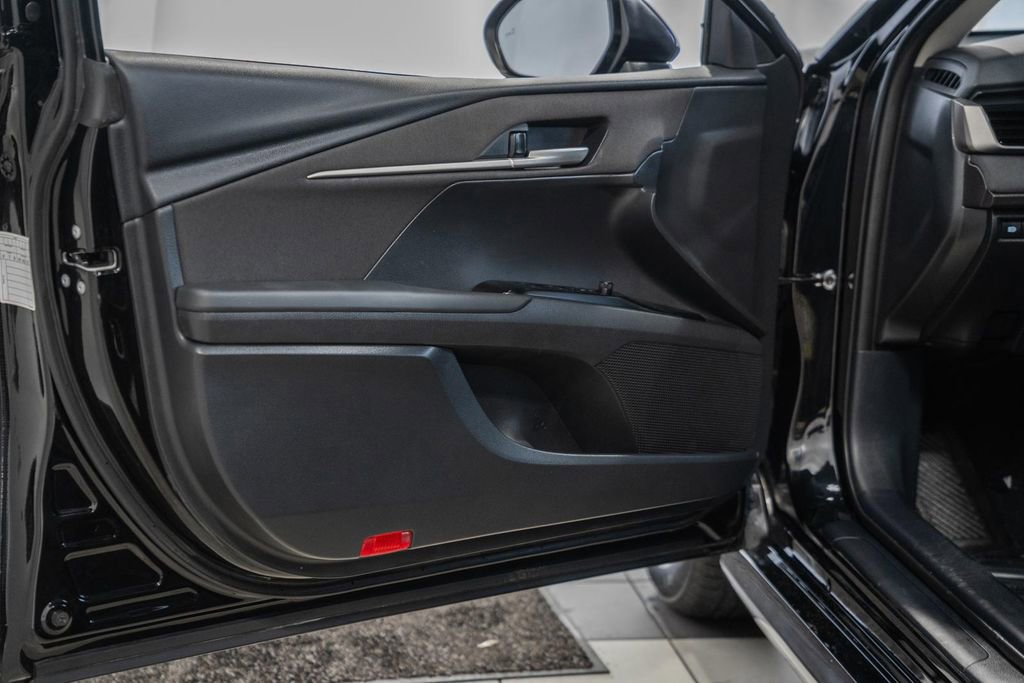 Used 2025 Toyota Camry LE image 36