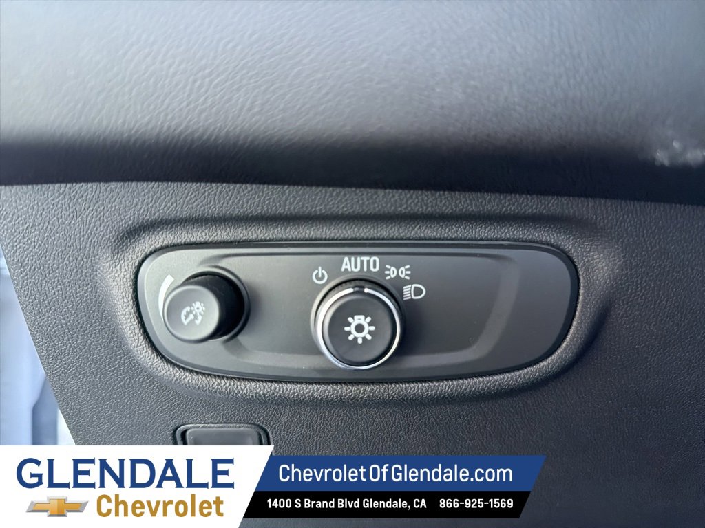 Used 2024 GMC Terrain SLE image 16