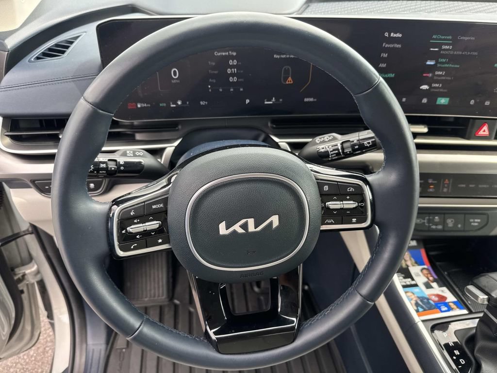 New 2025 Kia Carnival SX Prestige FWD image 28